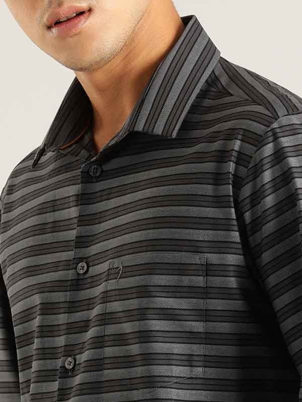 Indian Terrain Men Striped Navy Shirt